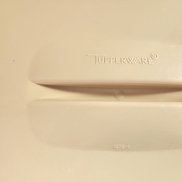 Tupperware Microwave Vegetable Steamer Cooker with Insert 1273-5 Harvest Gold - Picture 6 of 7